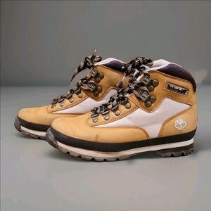 Timberland 85386 Women's 6.5 Boots Hiking Shoes Nubuk Camel Beige Tan Leather